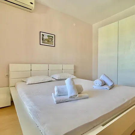 Prestige - Private - Bsr - 1 Apartment