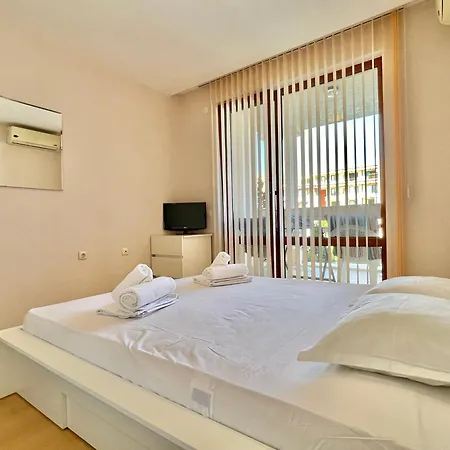 Apartment Prestige - Private - Bsr - 1 *